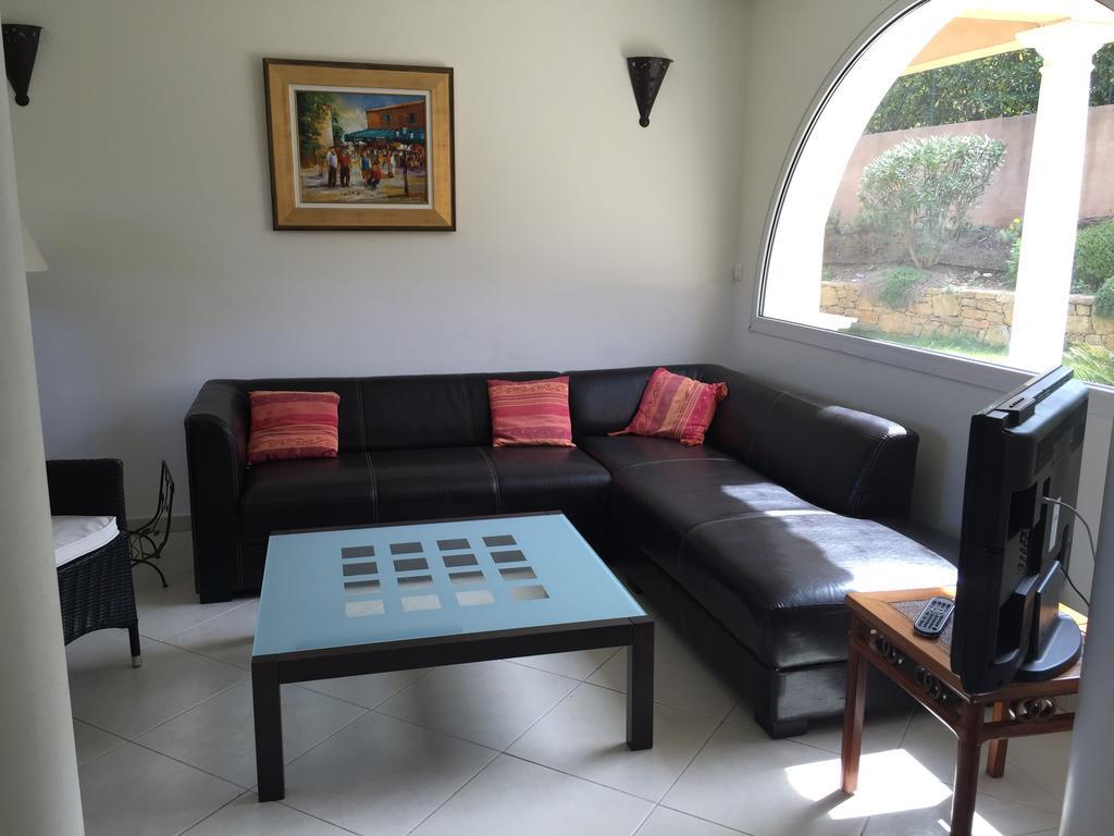 Belle Villa Dans Clos Prive - Saint Raphael Boulouris Екстериор снимка