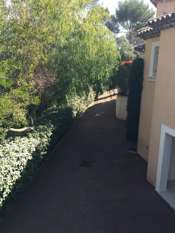 Belle Villa Dans Clos Prive - Saint Raphael Boulouris Екстериор снимка